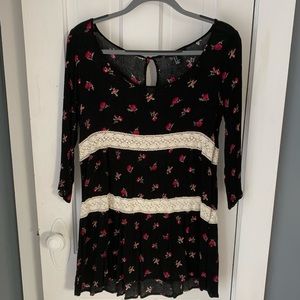 Forever 21 black floral long sleeve dress - size M